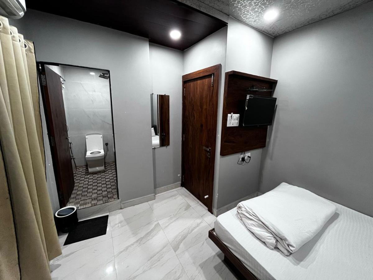 Hotel Shankar Ujjain Extérieur photo
