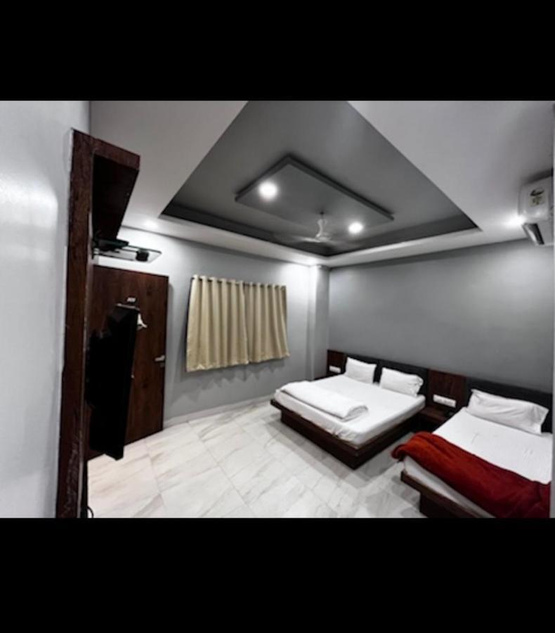 Hotel Shankar Ujjain Extérieur photo